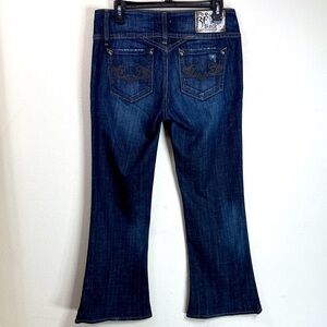 (W3) VTG RF Rock for Express
Women's size 10 jeans
Retro Mob Wife bootcut